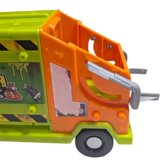 The Trash Pack Moose Toys Garbage Truck Vehicle w/ 8 Figures 1 Can | VTG - Picture 4 of 9